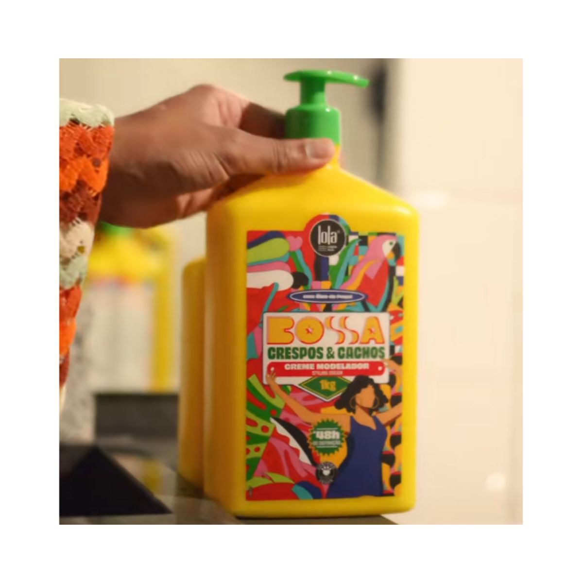 CREME LOLA FROM RIO MODELADOR BOSSA CRESPOS & CACHOS 1KG