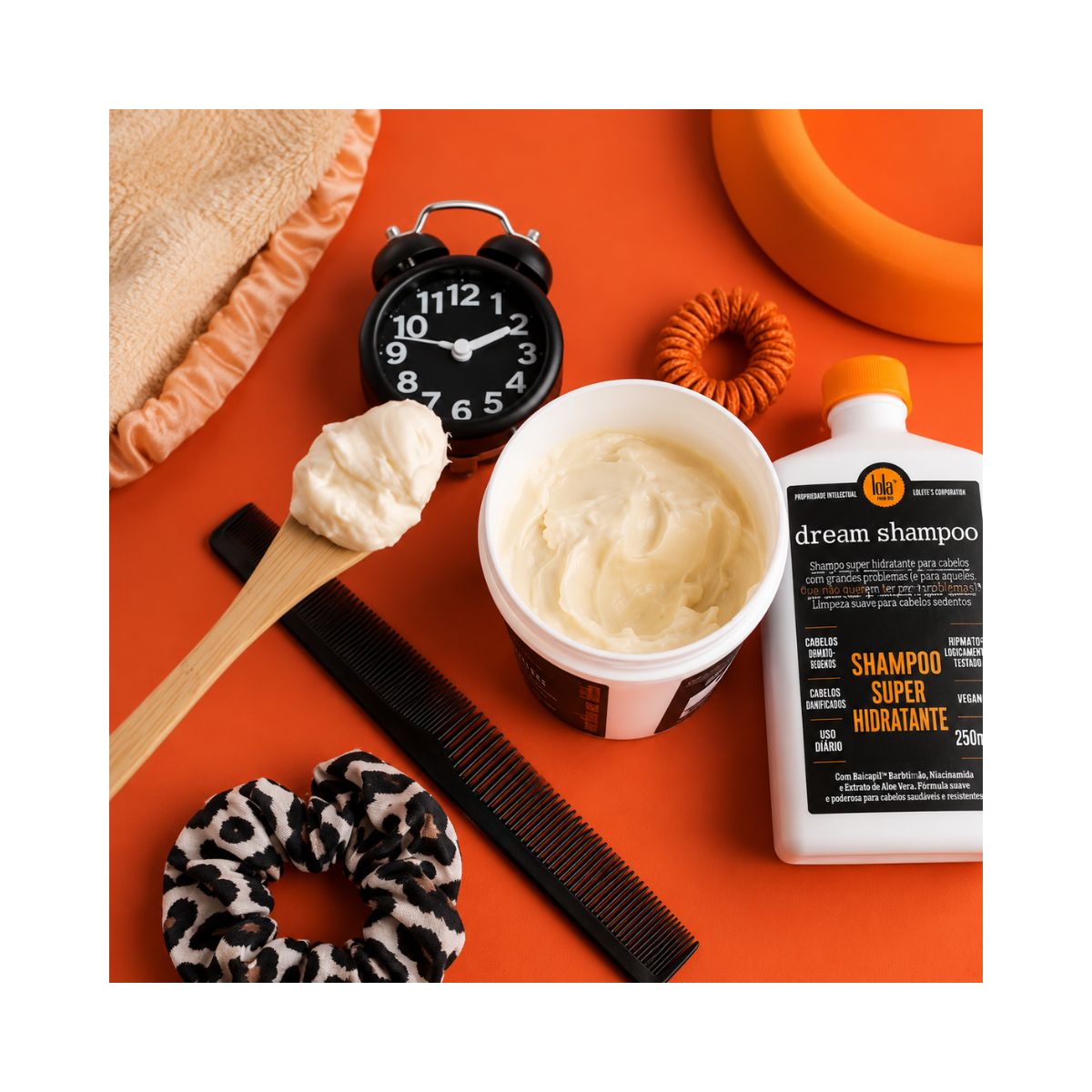 KIT LOLA MÁSCARA HIDRATAÇÃO DREAM CREAM 200G + ACESSÓRIO SORTIDO