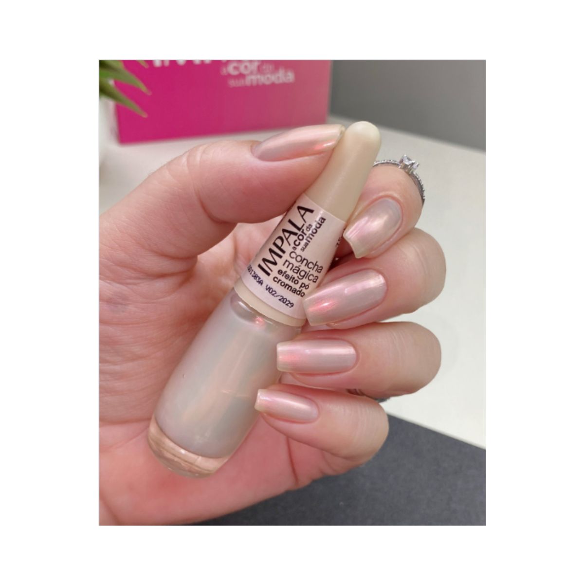 ESMALTE A COR DA MODA EFEITO PO CROMADO CONCHA MAGICA IMPALA 7,5ML