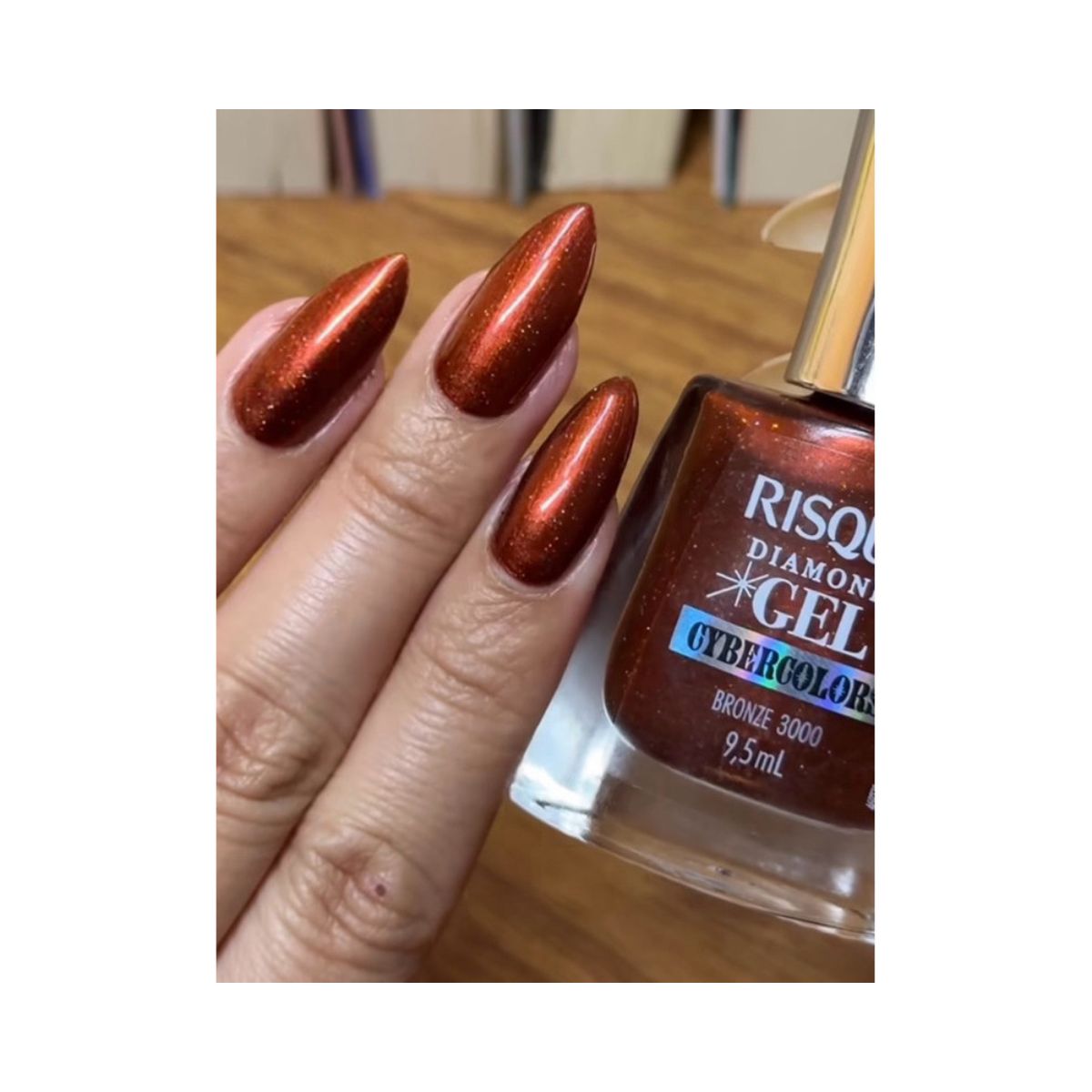 ESMALTE DIAMOND GEL METÁLICO BRONZE 3000 CYBERCOLORS RISQUE 9,5ML