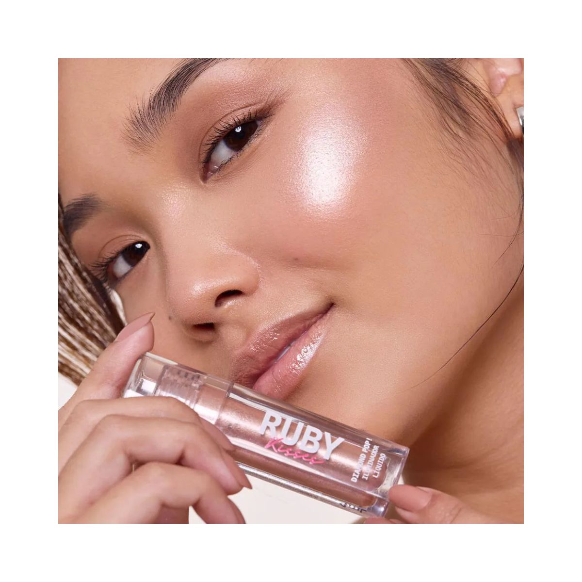 ILUMINADOR LÍQUIDO ROSE DIAMOND POP RUBY KISSES
