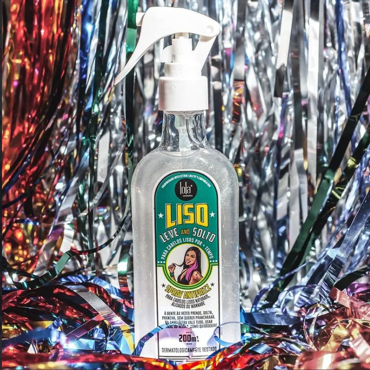 SPRAY ALISADOR ANTI-FRIZZ LISO LEVE AND SOLTO LOLA COSMETICS 200ML COM ACESSÓRIO