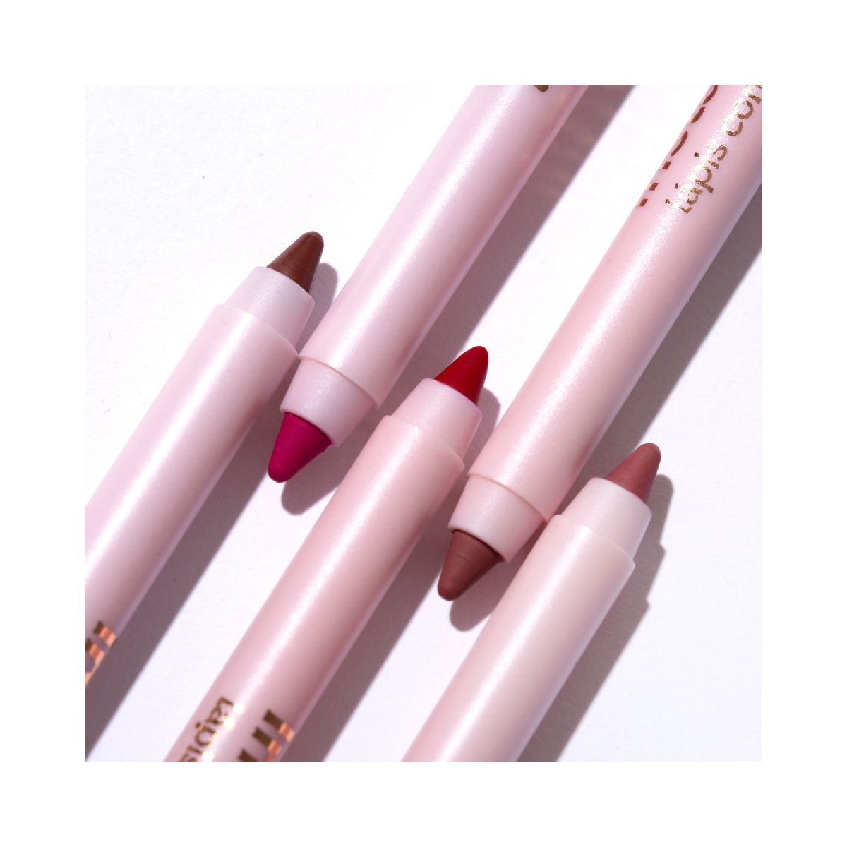 LÁPIS CONTORNO LABIAL INSTANT LIPS PRINCÍPIO NINA MAKEUP