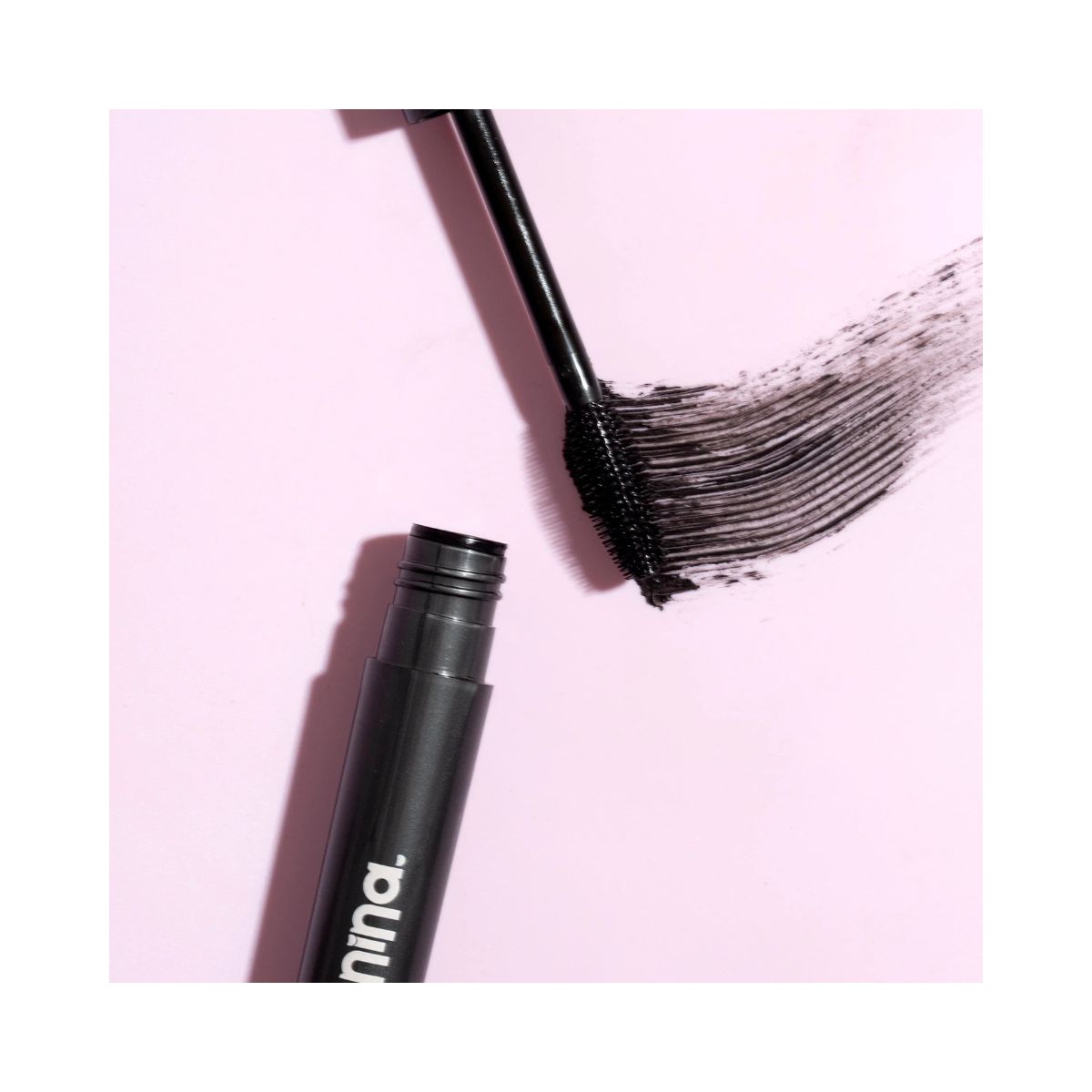 MÁSCARA DE CÍLIOS PANTENOL LASHES VOLUME NINA MAKEUP