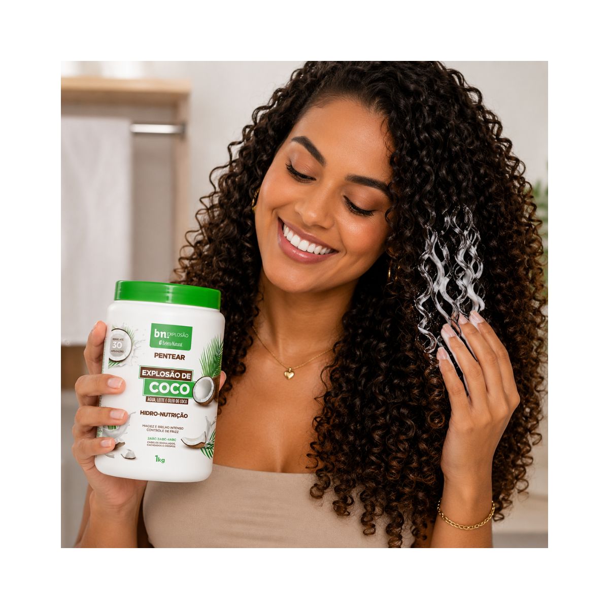 CREME DE PENTEAR EXPLOSÃO DE COCO BELEZA NATURAL 1KG