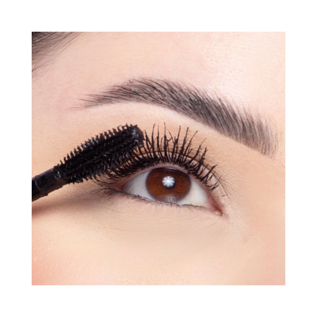 KIT NINA MAKEUP MÁSCARA DE CÍLIOS PANTENOL LASHES VOLUME + ESPONJA MAQUIAGEM